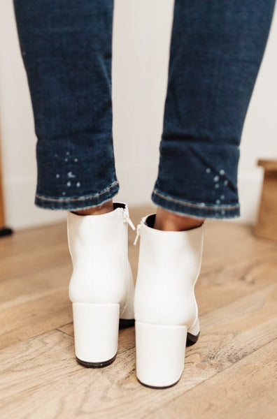 Amari Ankle Boots in White