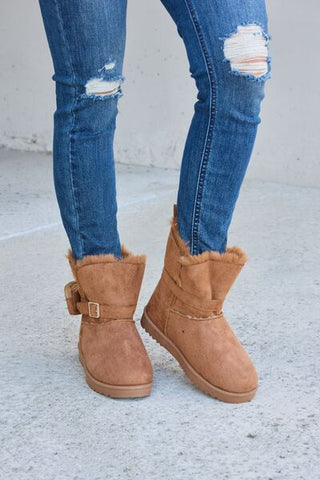 Tan Plush Thermal Flat Boots